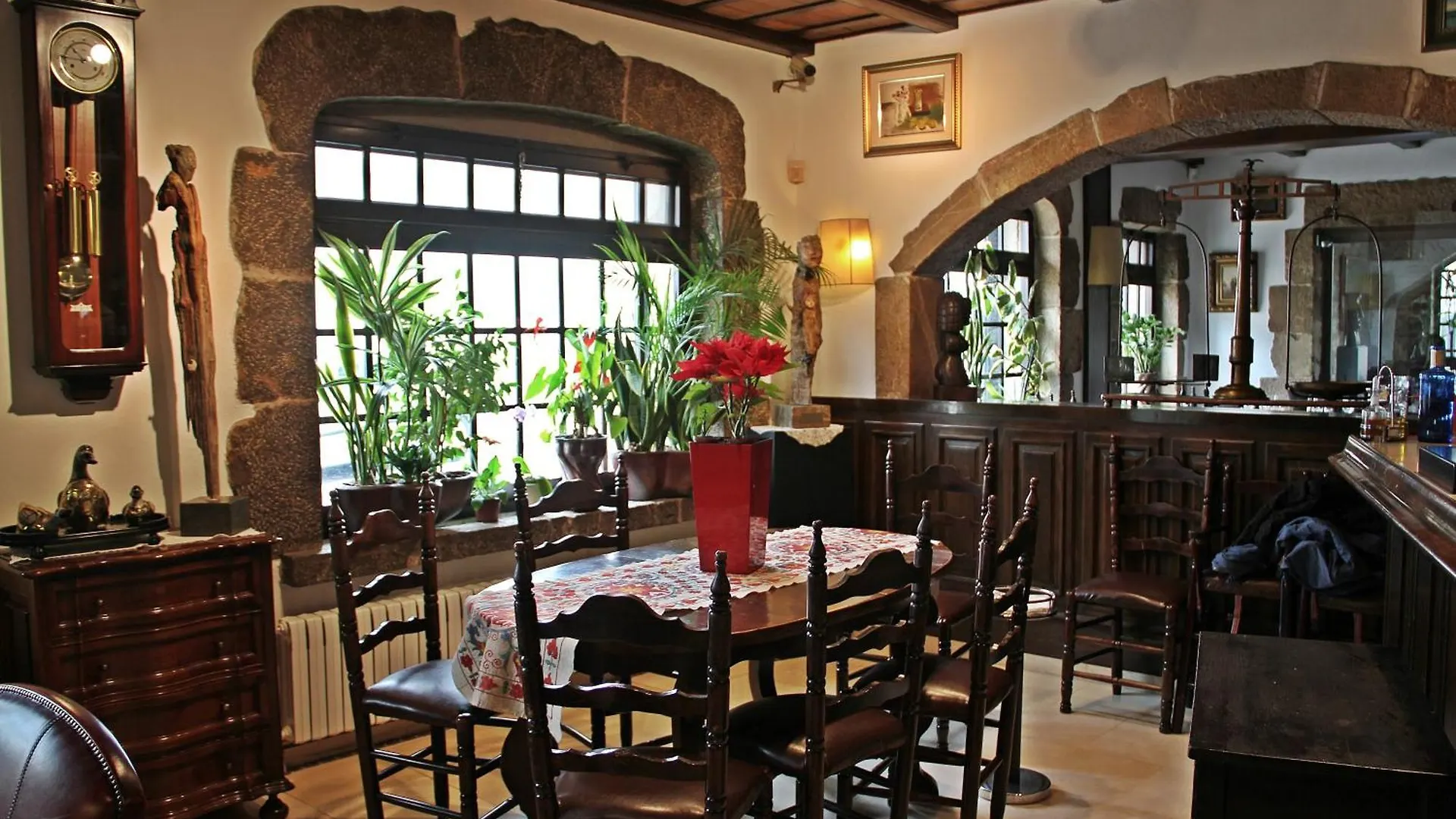 Hostal Miryam L'Escala 2*,  Spain